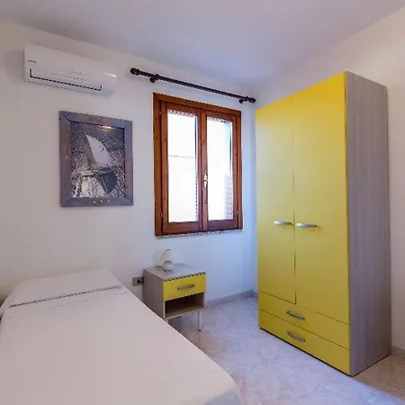 Holiday House Downtown Apartment Olbia